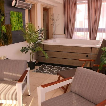 شقة Pula Porta Aurea & Wellness Oasis المظهر الخارجي الصورة