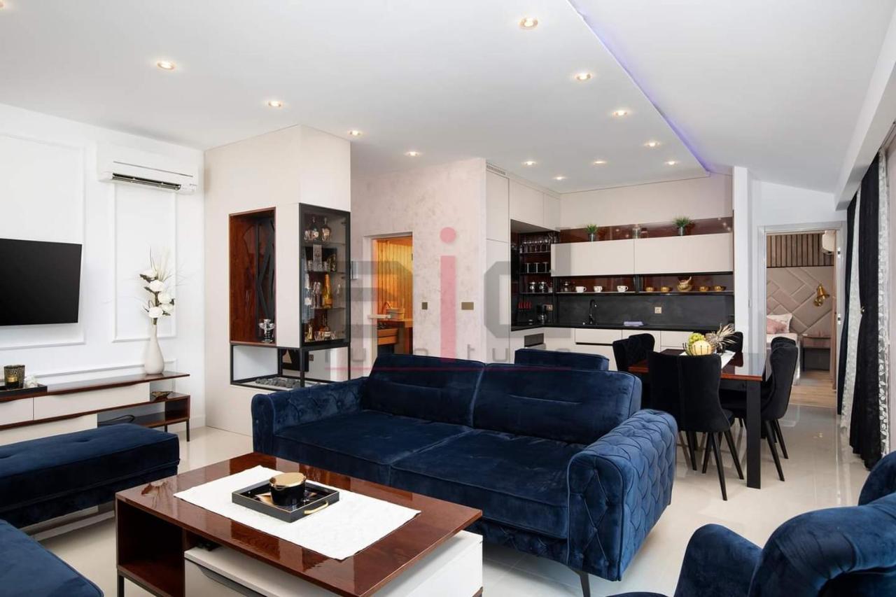 شقة Pula Porta Aurea & Wellness Oasis المظهر الخارجي الصورة